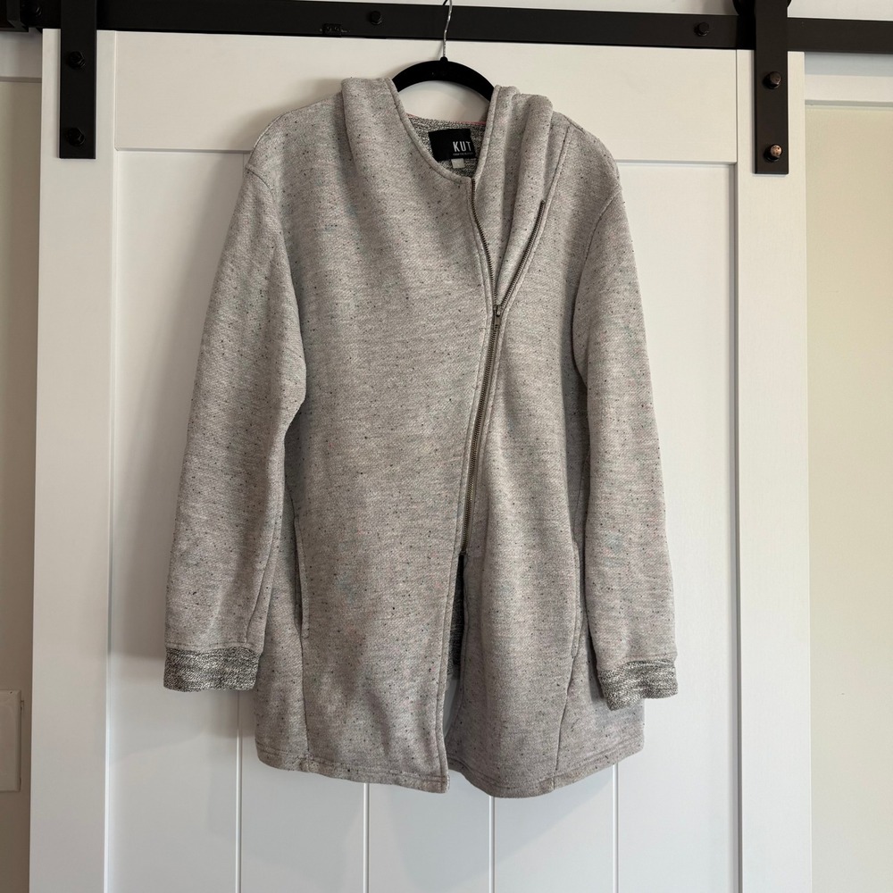 Kut from the Kloth Light Gray Asymmetrical Zip Women's Sweater Coat